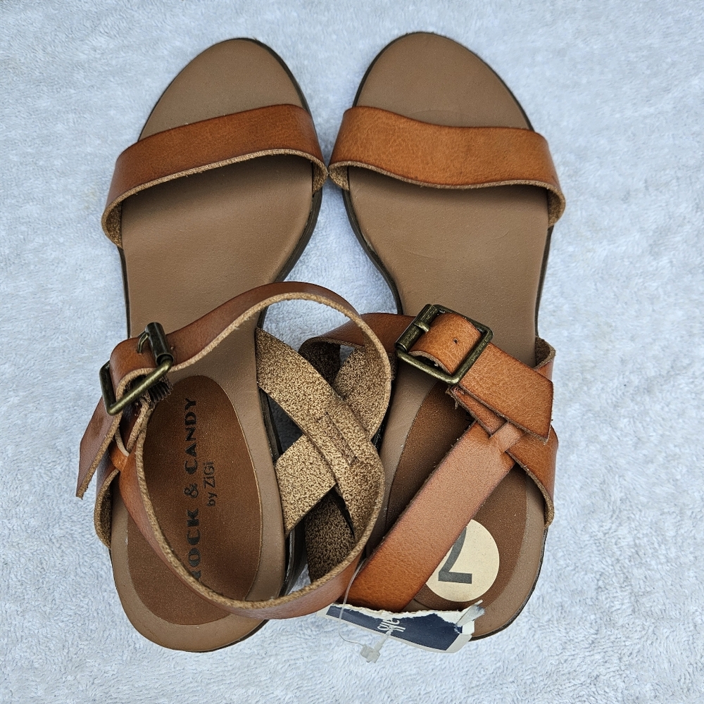 Rock & Candy Elegant Tan Sandals Block Heel Size 7 - Picture 16 of 16